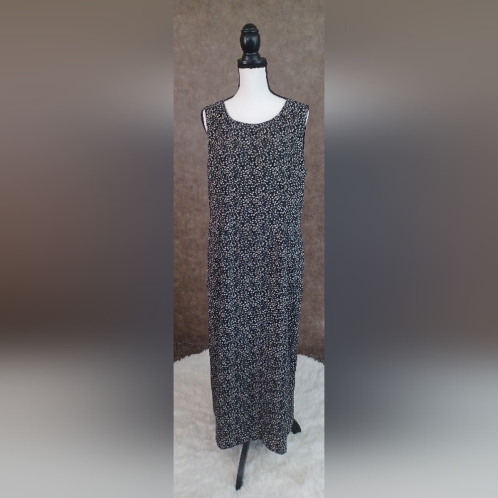 Women's Casual Black Floral Zip and Hook Lined Maxi Sundress Size 16